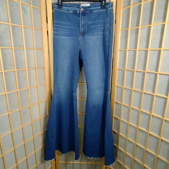Free People Raw Hem Bell Bottom Jeans Size 29 - Picture 1 of 11